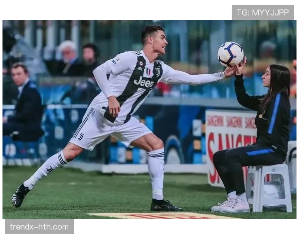 尤文图斯防守稳如磐石，为何一到进攻就哑火？