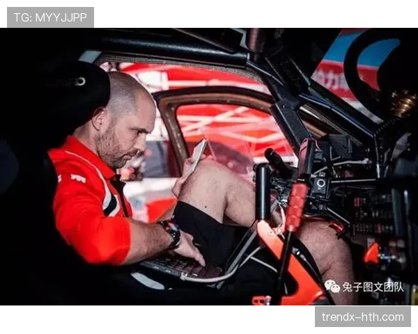 山东泰山中场结构偏单一,比赛节奏掌控力受限,稳定性面临考验 山东泰山中场结构偏单一,比赛节奏掌控力受限,稳定性面临考验